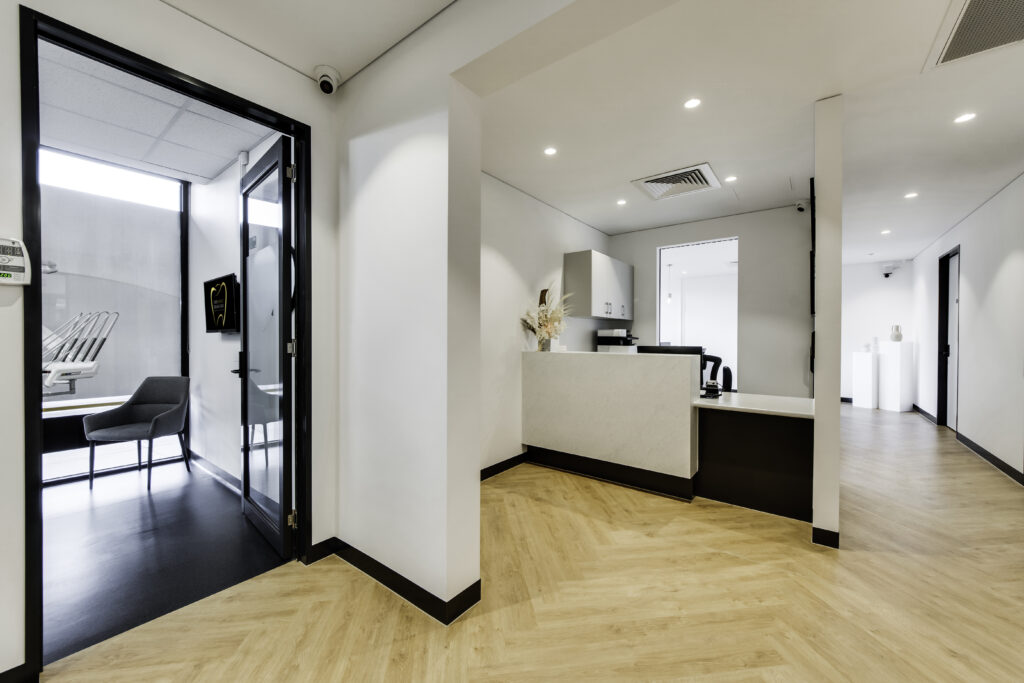 Separate payment area dental clinic design for increased patient experience